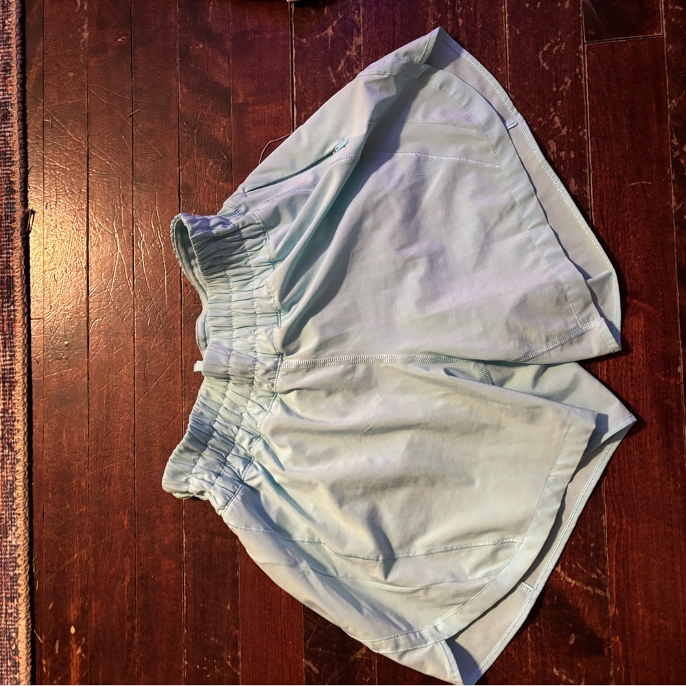 Lululemon Athletica track that shorts